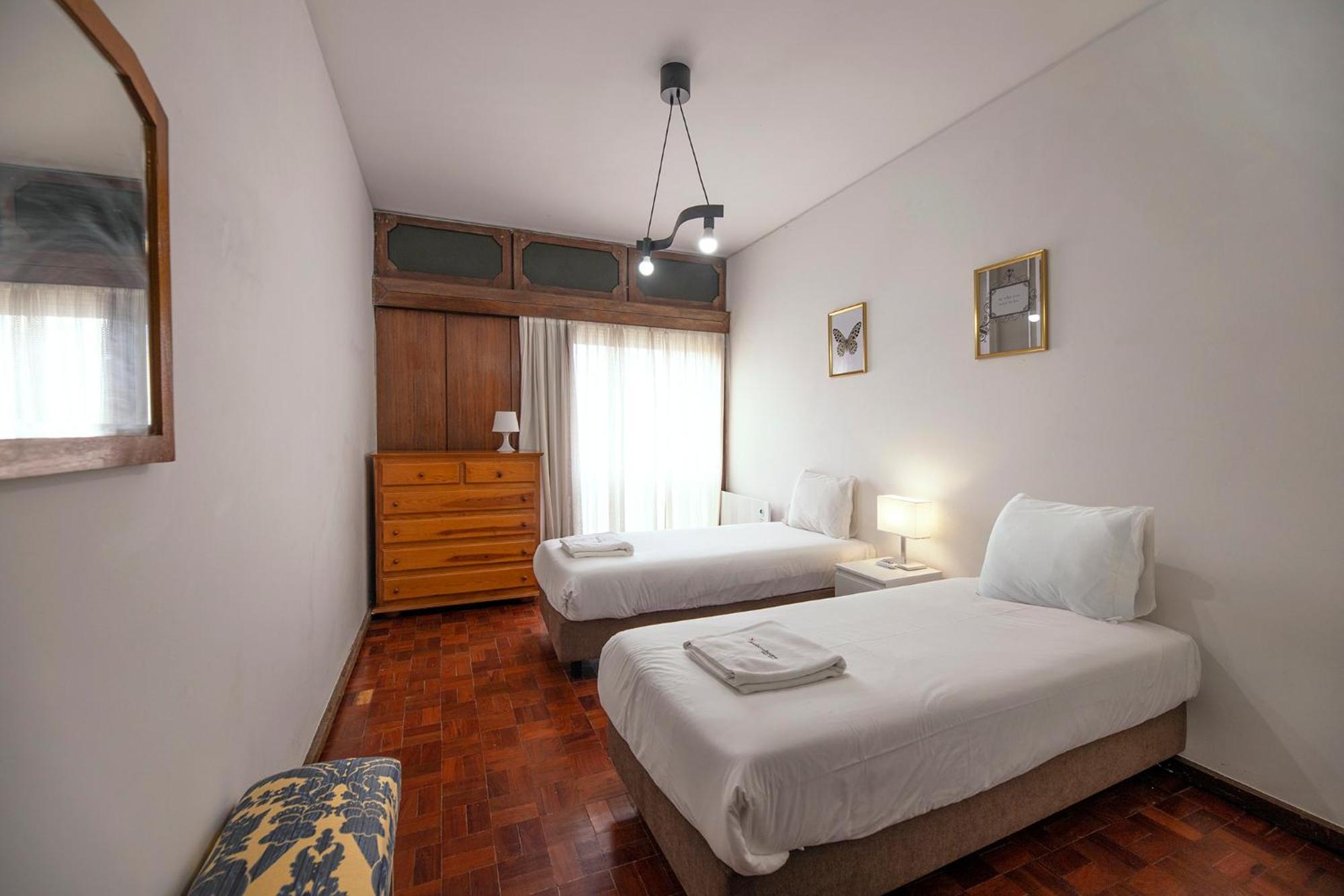 Flh Porto Spacious Apartment With Balcony Exterior foto